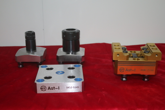 Staalcnc Malenmachine klemt 0.005mm 1.8Kg Gewicht SK52-145 . vast