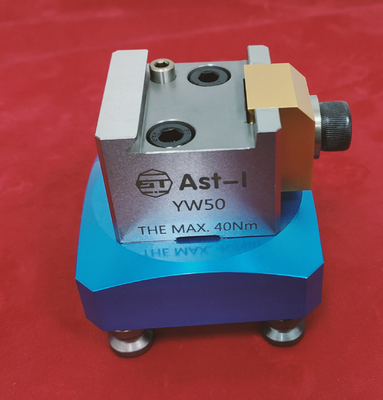 OEM Precisie Zwaluwstaart Inrichting 4 As Machine Legering Staal YW50-52