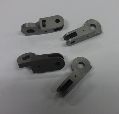 Geanodiseerd roestvrij staal CNC machinaal bewerkte onderdelen ontbramen Aangepaste 15 ISO