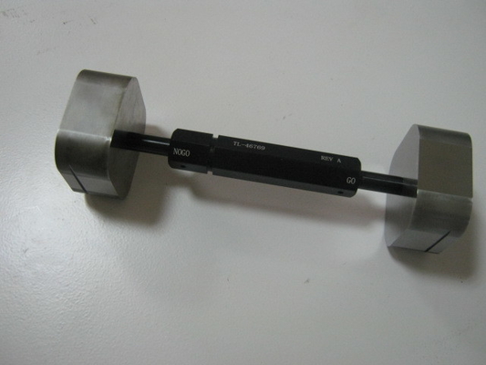 90 mm metaalstaal CNC die delen machinaal bewerken die Q345B Inspectiehulpmiddel zwart maken