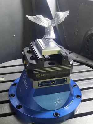 Breedte 130mm Zelf Centreerbankschroefinrichtingen en het Vastklemmen Systemen voor 5 Asstootbord CNC