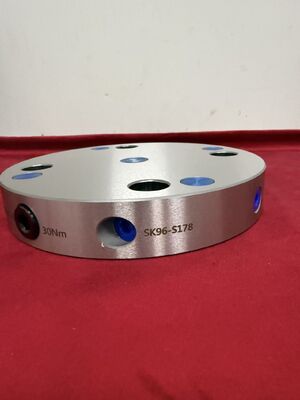 Precision Engineered 4 Axis CNC Workholding Fixture Voor Precision Manufacturing Workshops