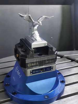 Breedte 130mm Zelf Centreerbankschroefinrichtingen en het Vastklemmen Systemen voor 5 Asstootbord CNC